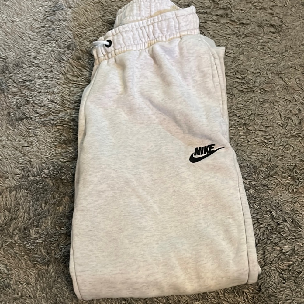 white/gray nike sweatpants, size xs